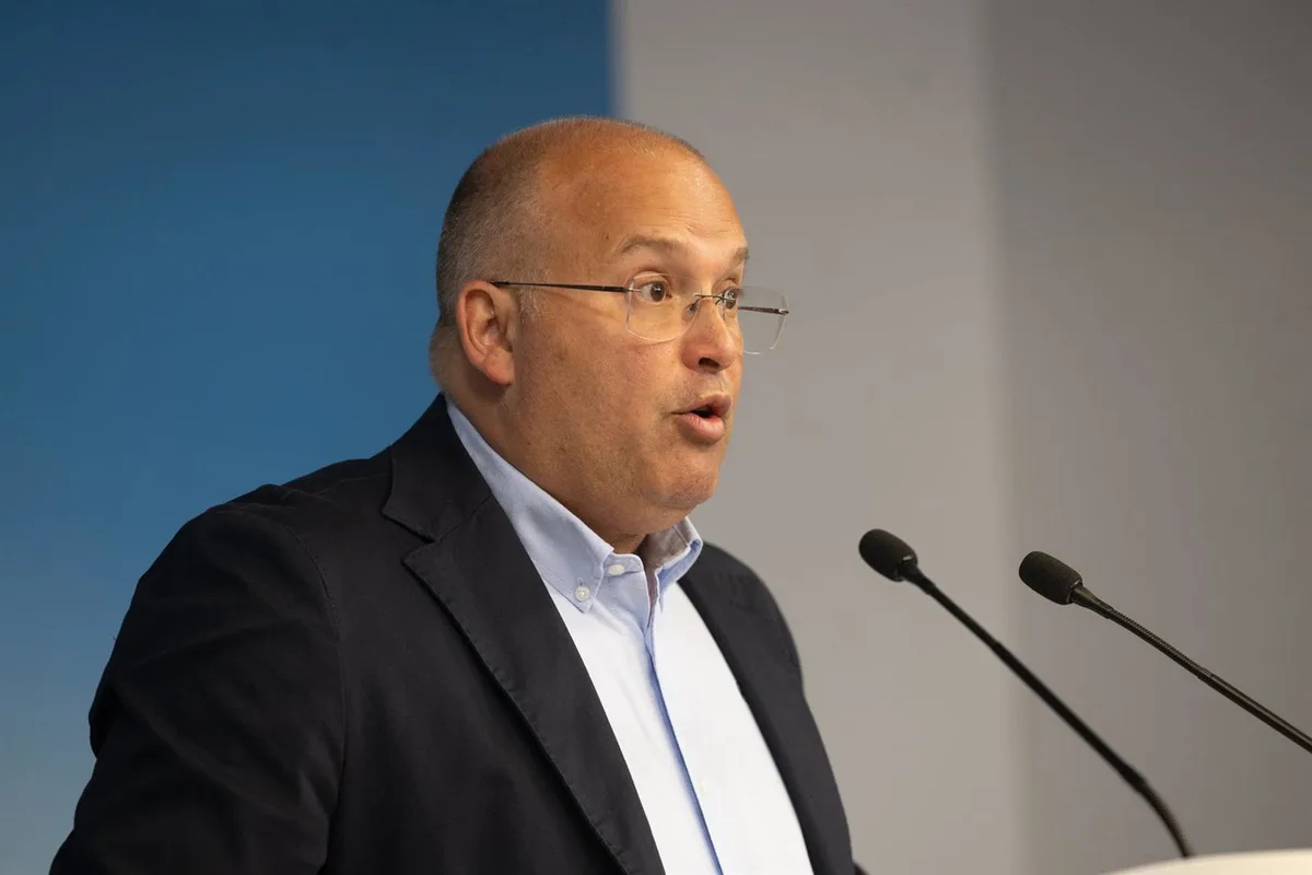 Tellado ve una estrategia de Sánchez para "atacar" al Rey: "Si tiene que elegir, está con Mohamed VI, no con Felipe VI"