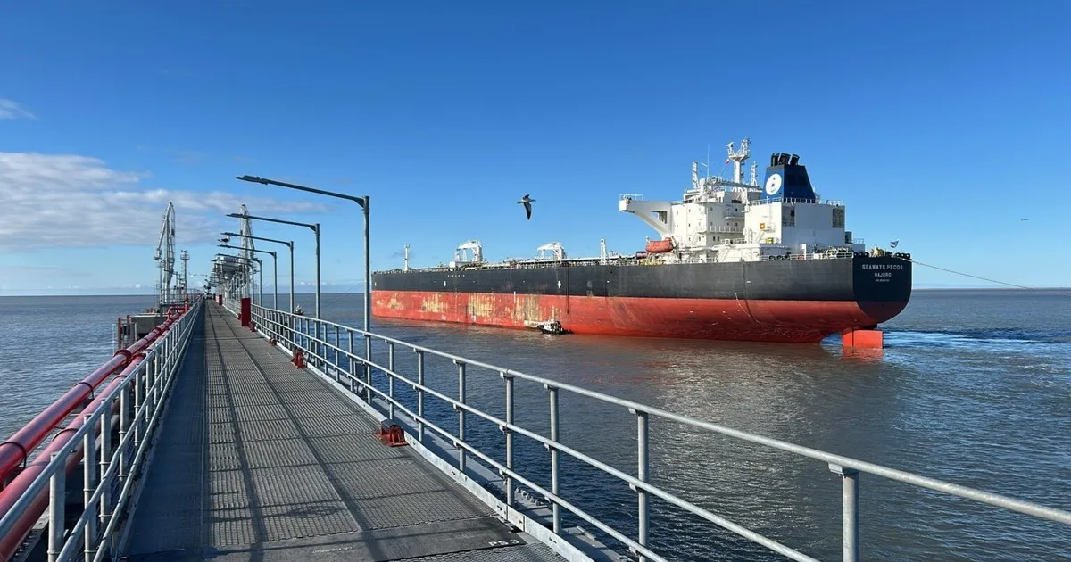 La guerra encareció las importaciones, pero no frenó el superávit energético récord