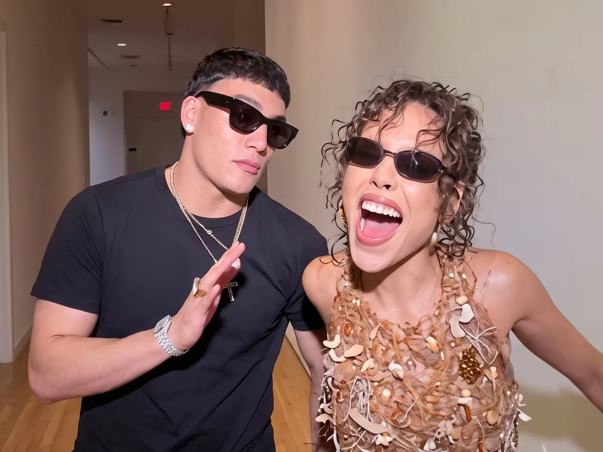 Danna y el Malilla protagonizan divertido baile al ritmo de “Si se acaba el mundo” durante su encuentro en NY