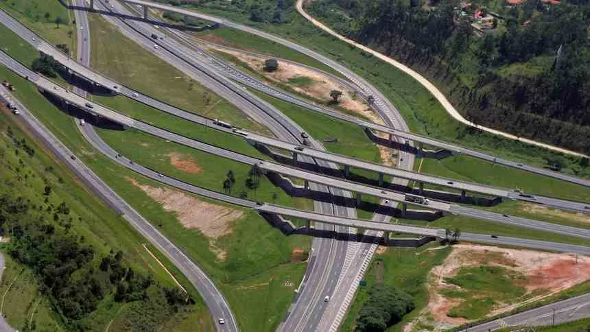 O aceno do presidente do Senado para destravar projetos de infraestrutura após as eleições