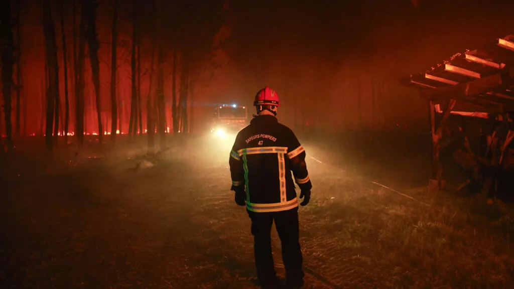 Landes, Grèce, Croatie... L'Europe continue de lutter contre les incendies