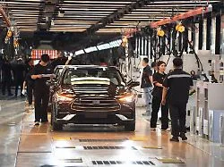Weniger als fünf Minuten: Geely präsentiert Batterie, die ultraschnell lädt