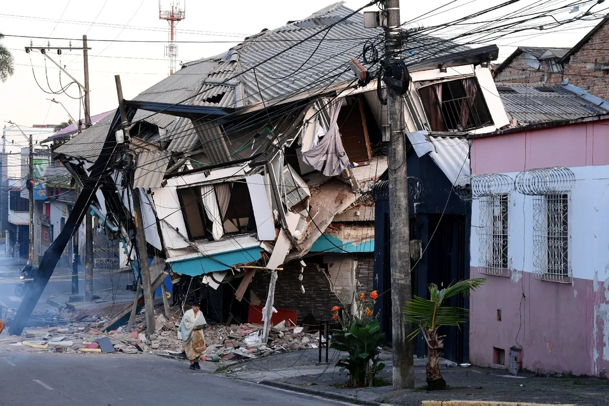 Colombie : le séisme a fait 265 morts, la recherche de survivants dans une phase décisive