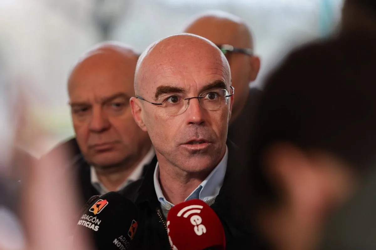 Vox insta a la Fiscalía a iniciar ya los procedimientos para expulsar a los inmigrantes de Ceuta