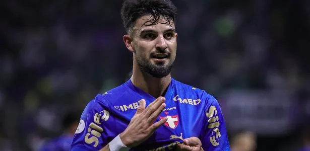 Palmeiras tem 3 zagueiros contra Bahia, e Giay e Arias no banco; veja times