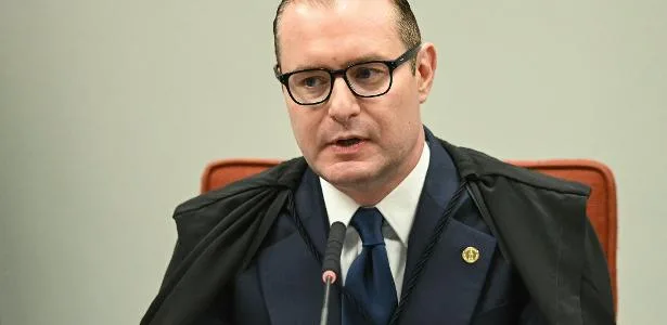 PF entrega dados de celular de Vorcaro ao ministro Cristiano Zanin