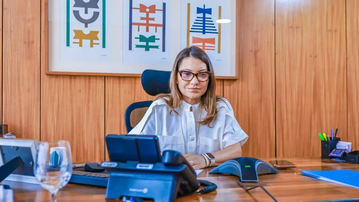 Justiça Federal no DF pede que AGU comprove requisitos para representar Janja judicialmente
