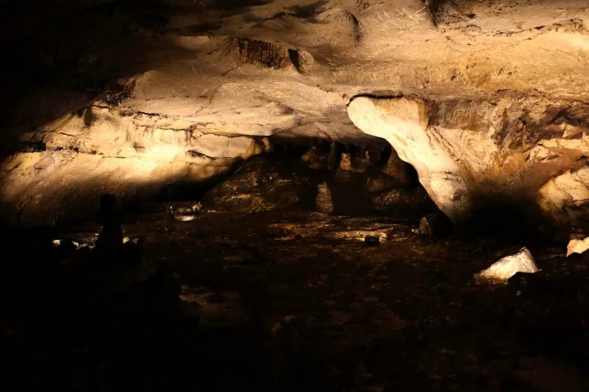 120 Roman-Era Inscriptions Found Deep in a Spanish Cave Point to a Mysterious Goddess Named ‘Domina’