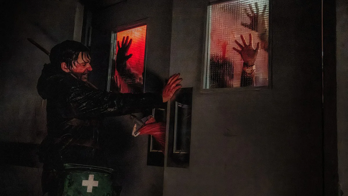 Novo 'Resident Evil' acerta no terror e suspense, mas exagera no humor; g1 já viu