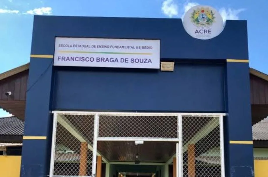 Atraso de salários faz quatro escolas estaduais suspenderem aulas em Rodrigues Alves