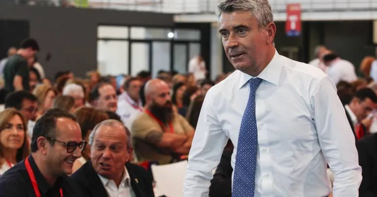 Carneiro diz que dentro das famílias "não concordam todos"