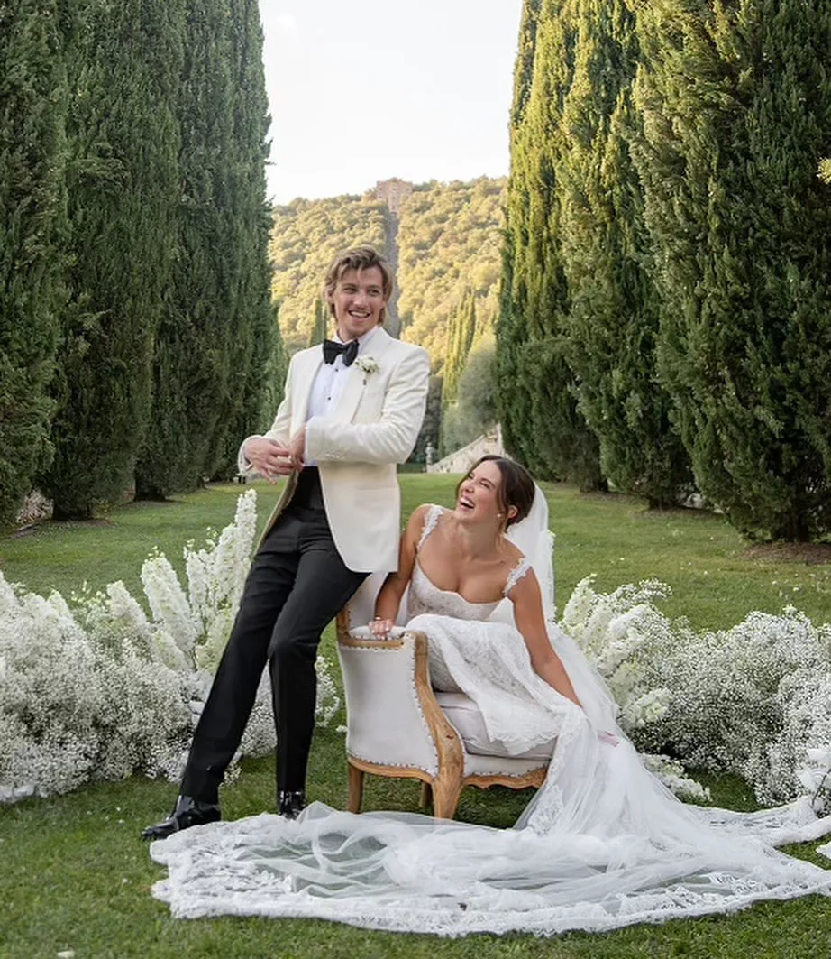 Millie Bobby Brown e Jake Bongiovi são pais pela segunda vez, diz revista