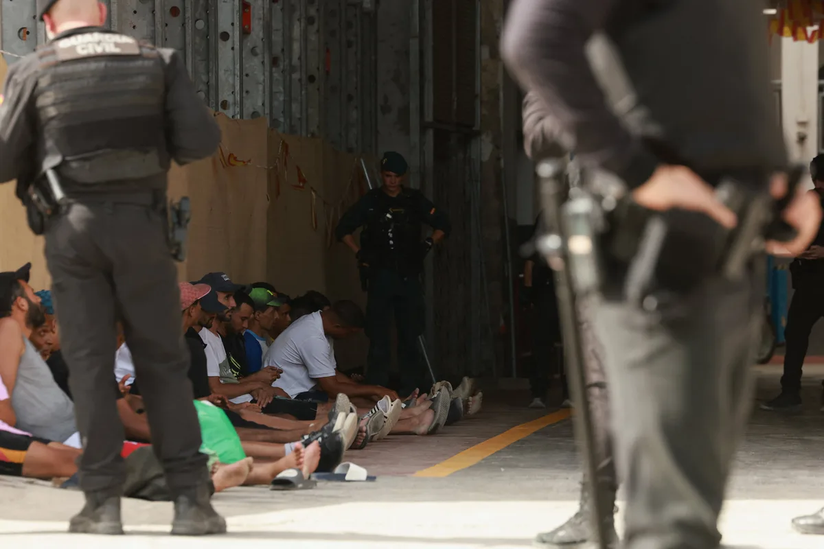 Expulsado a Marruecos un condenado por terrorismo que entró ilegalmente en Ceuta pese a tener prohibida la entrada en España