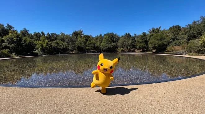 Pikachu faz visita surpresa ao Apple Park e conhece o novo CEO da empresa