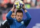 Um ano após deixar seleção, Ramon Menezes é anunciado por time do Paulistão