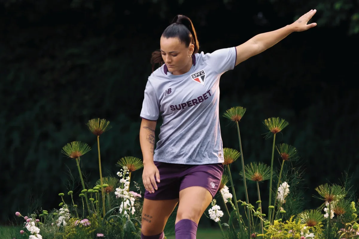 Veja fotos do novo uniforme exclusivo da equipe feminina do São Paulo