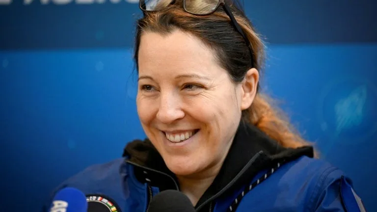 "L'impression qu'un éléphant s'assoit sur le haut de notre corps": l'astronaute française Sophie Adenot raconte son retour sur Terre