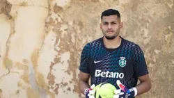 AGORA SIM! Sporting oficializa guarda-redes Kaique Pereira