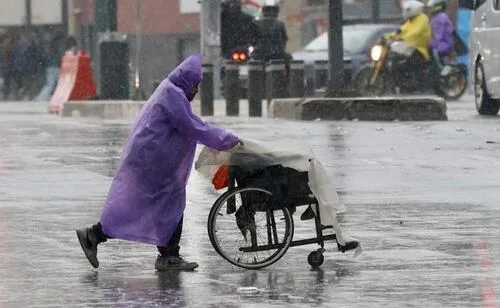 Fuertes lluvias y granizo activan doble alerta en la CDMX; tres alcaldías se encuentran en naranja
