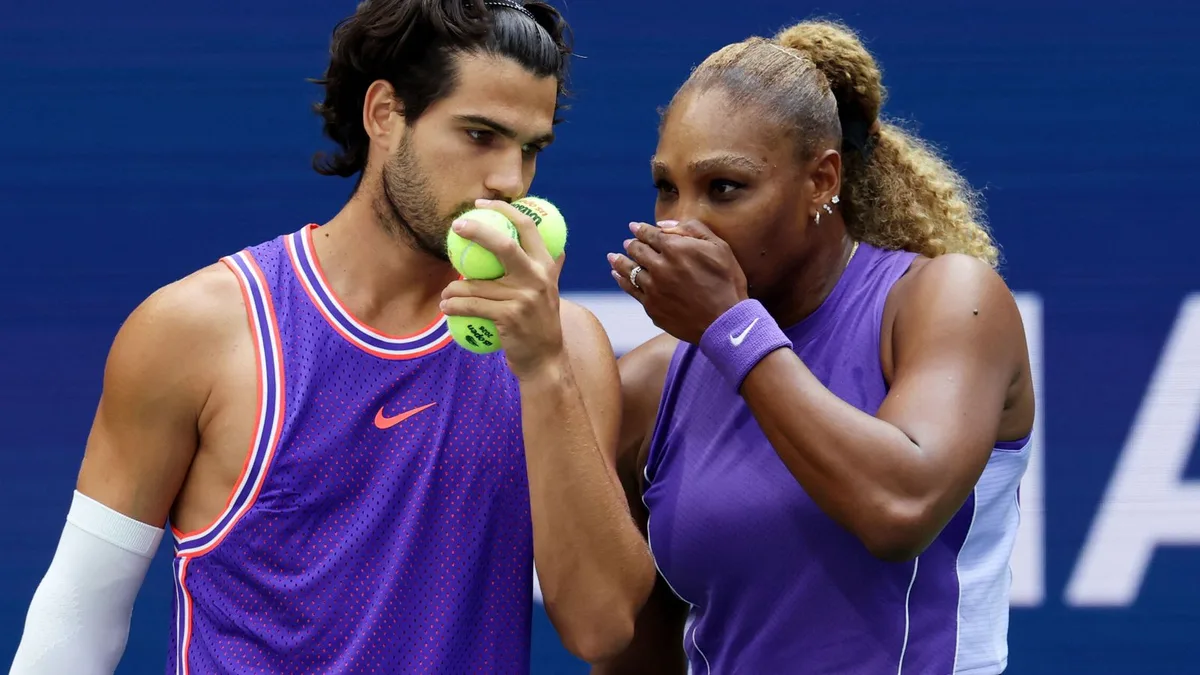 Alcaraz reaparece 4 meses después y avanza en el dobles mixto del US Open junto a Serena Williams