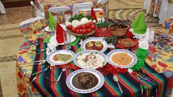 Se estima 1.7 mdp en derrama económica durante celebración del Día de Independencia en Saltillo: Canirac