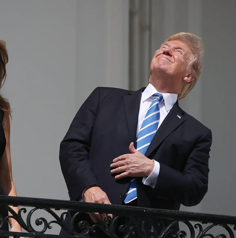 Trump assina decreto renomeando Lago Ontário em Lago América