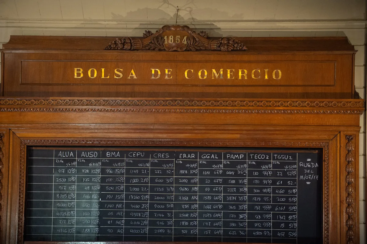 Bonos argentinos: tras la fuerte caída, qué señales abren la puerta a un rebote