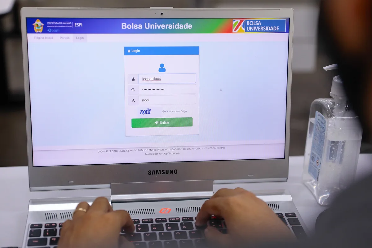 Bolsa Universidade abre inscrições para quase 20 mil bolsas em Manaus nesta segunda; veja como participar