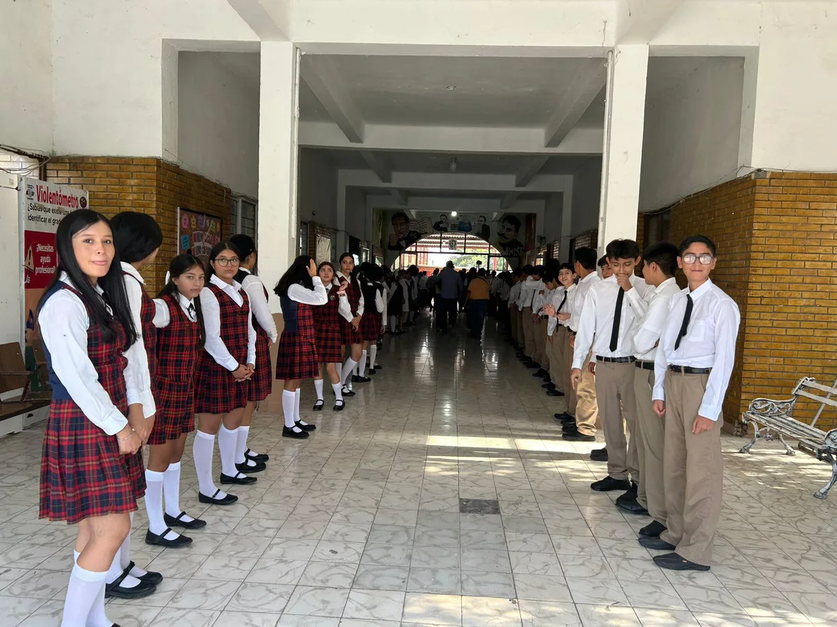 Arranca ciclo escolar con 98% de escuelas abiertas en la Región Centro-Desierto de Coahuila