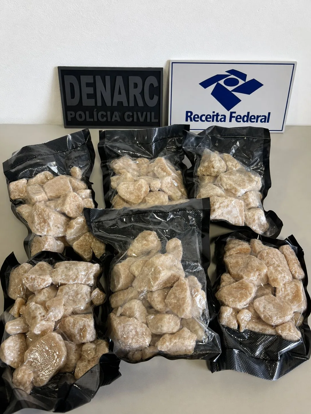 Carga de três quilos de droga sintética avaliada em mais de R$ 2 milhões