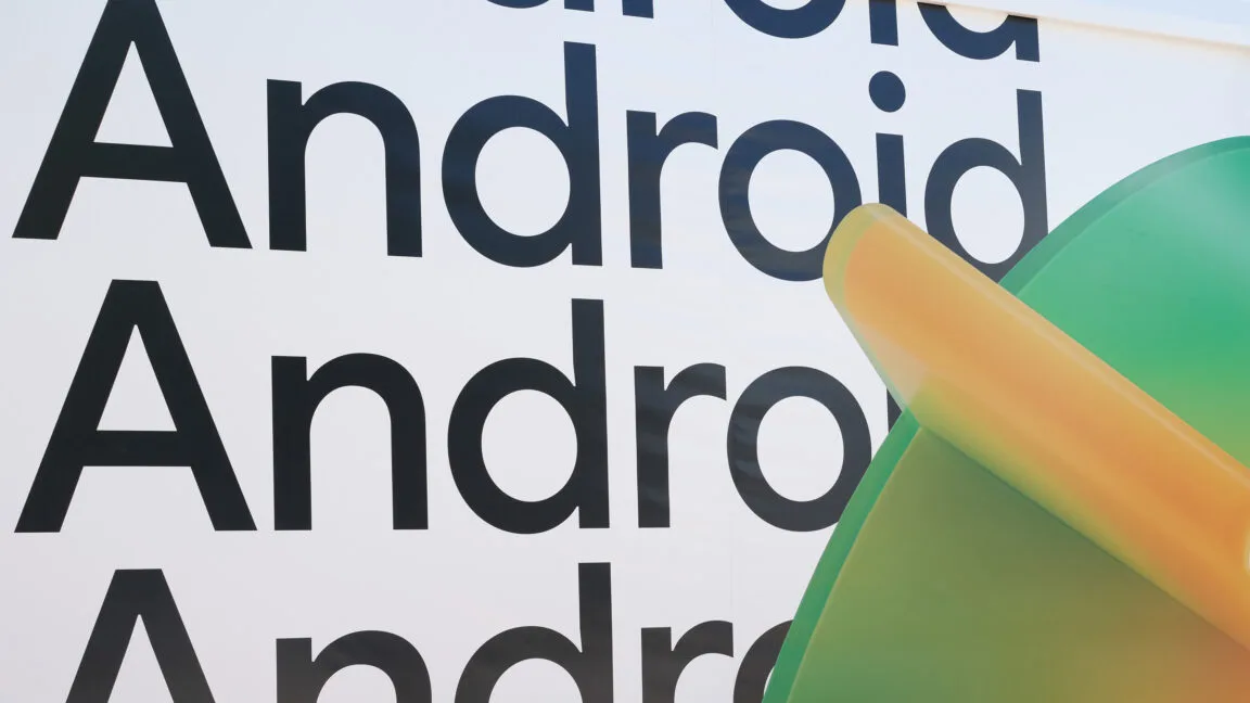 New Android Drop adds remembered items in Find Hub, makes anti-nausea dots official