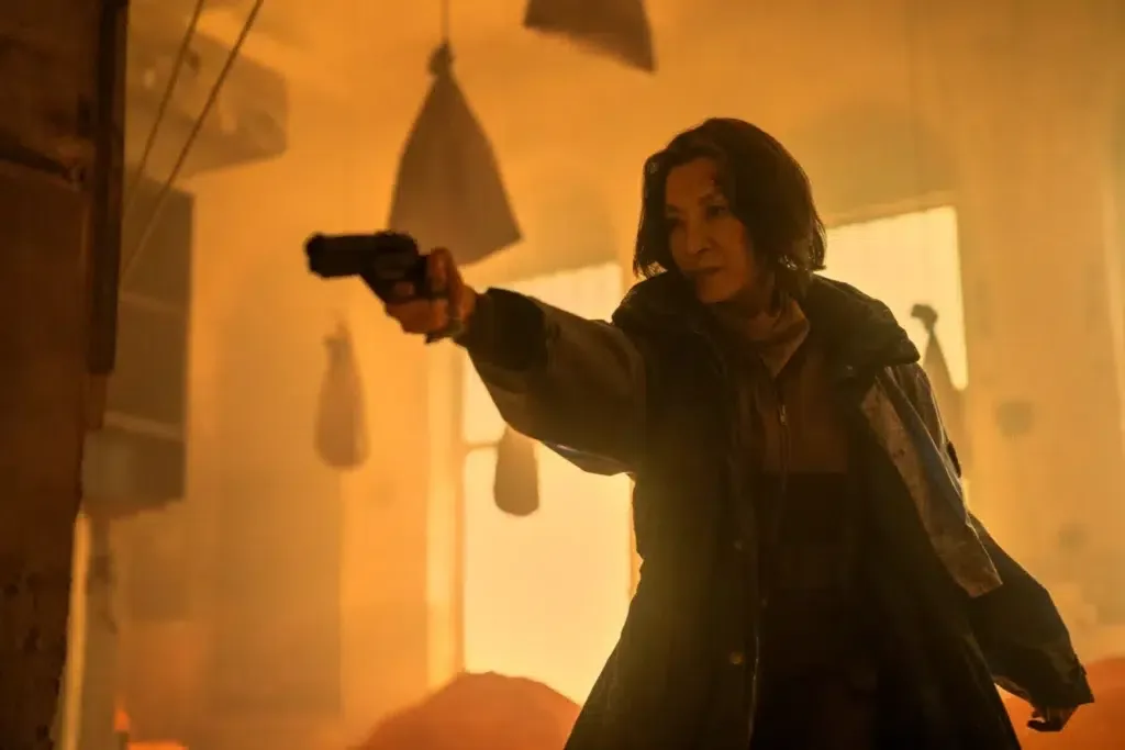 Hunter Schafer e Michelle Yeoh nas novas imagens de ‘Blade Runner 2099’, série derivada do Prime Video