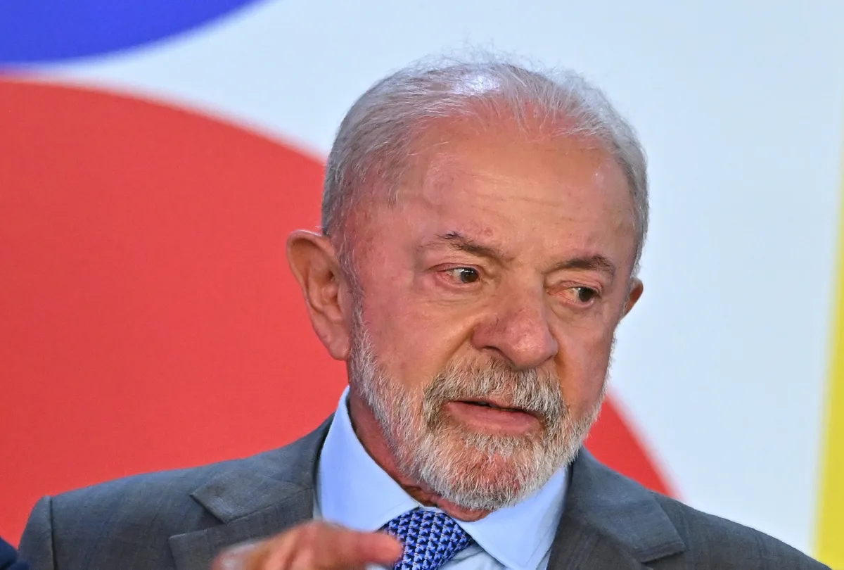 Governo Lula é desaprovado por 48% e aprovado por 46%, diz Quaest
