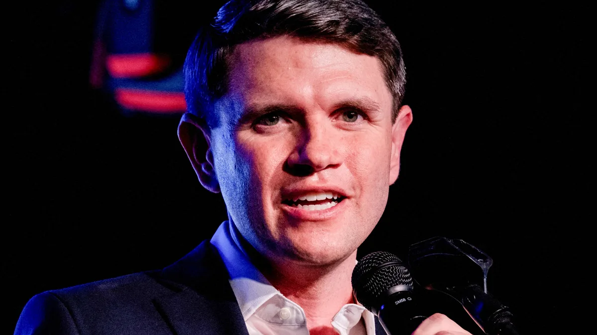Dem Star Mocks MAGA’s Wild Conspiracy Theories