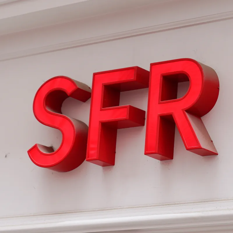 Actualité : Rachat de SFR : plus de 5 000 salariés sans repreneur, et l'État dit que ça ne le regarde pas