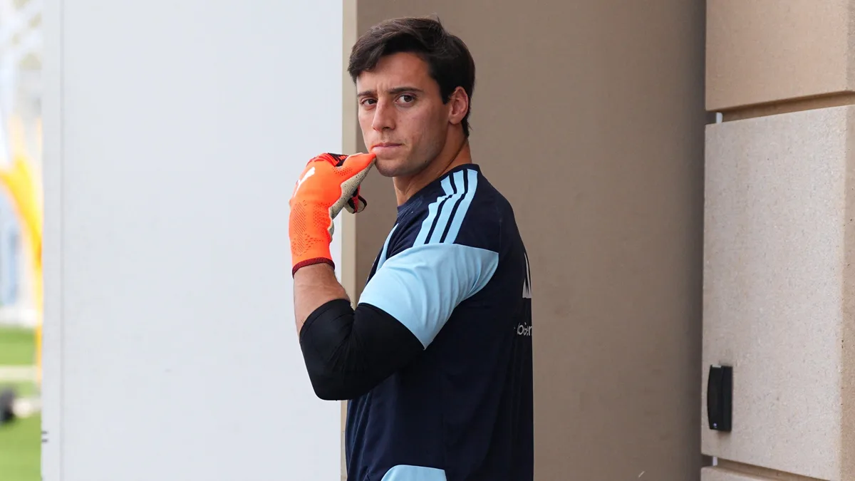 Una estrella mundial y una ex figura de Boca: los arqueros que River tiene en carpeta ante el interés europeo por Santiago Beltrán