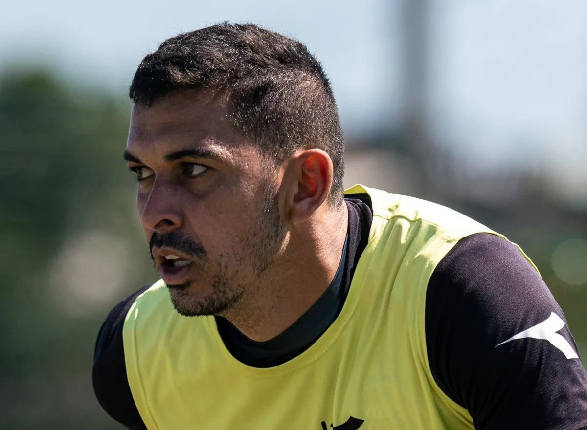 Bruno Melo destaca trunfos do Coritiba diante do Corinthians