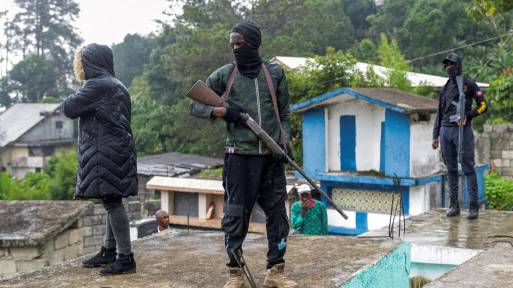 En Haïti, le processus démocratique s'effondre face à l'emprise des gangs