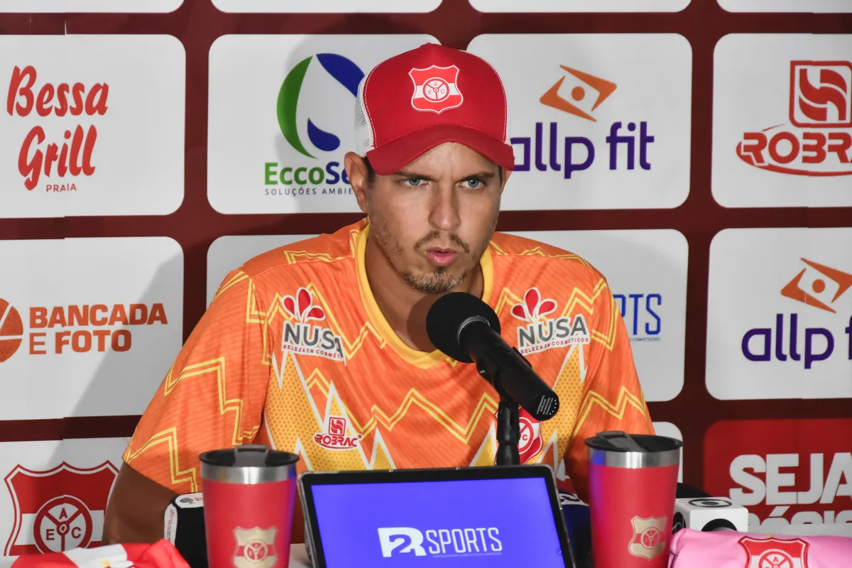Bruno Monteiro comenta desconfiança e foco na superação do Auto Esporte-PB pelo acesso