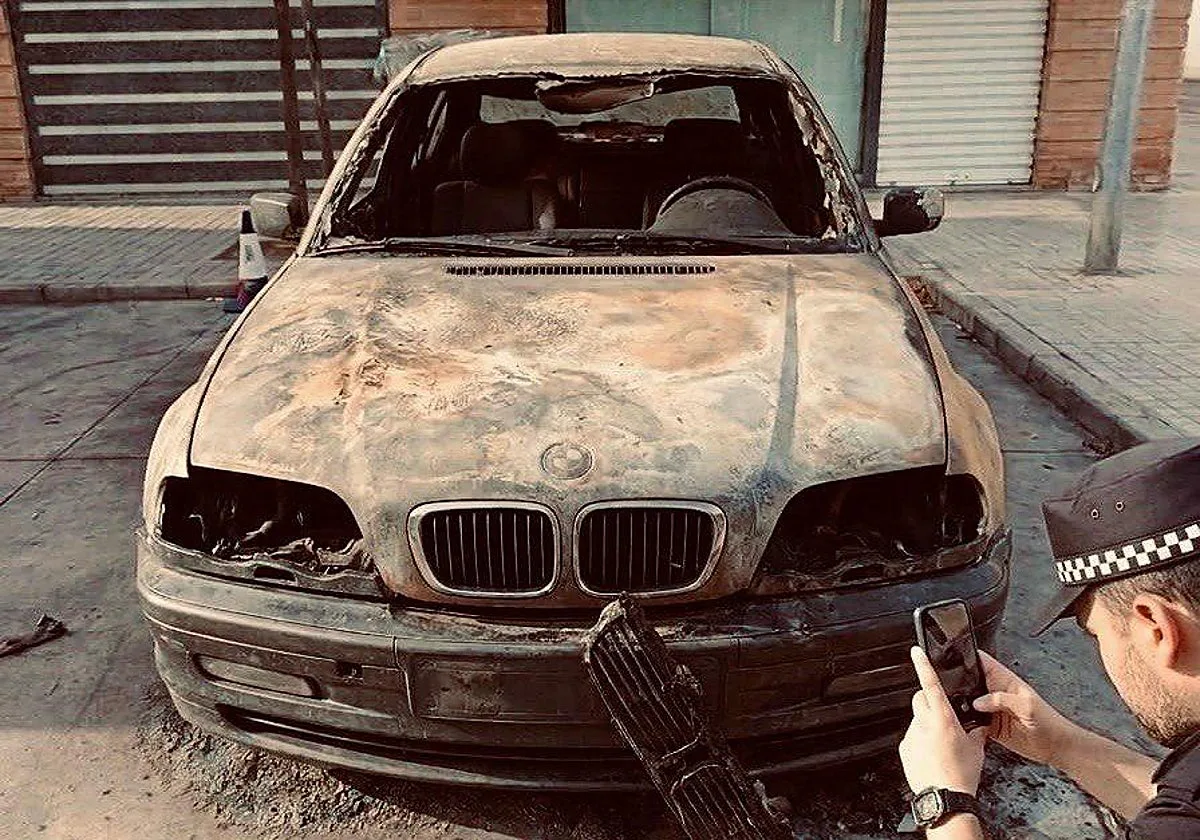 El plan municipal acelera la retirada de coches abandonados en Córdoba: más de 1.100 expedientes abiertos en un solo año
