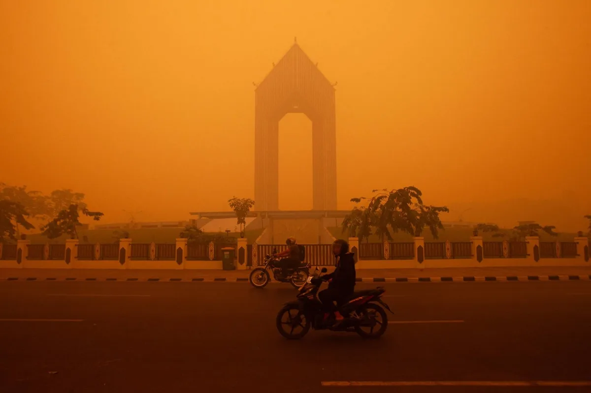 Haze turns Indonesia skies orange, shuts schools in East Timor