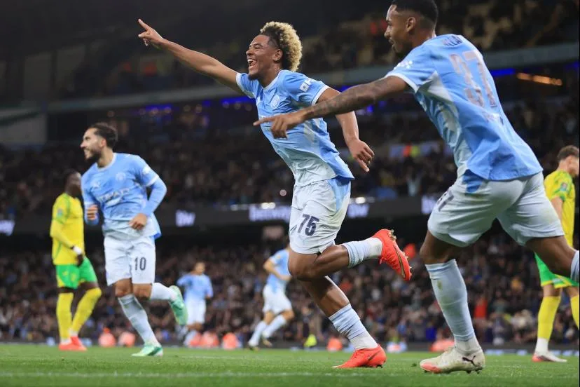 À 17 ans, Floyd Samba marque deux buts pour ses débuts avec l'équipe première de Manchester City