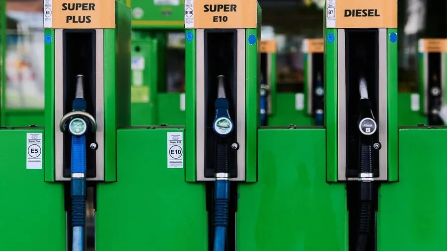 Tanken immer teurer: Spritpreisrekorde: Jetzt ist auch Diesel teuer wie nie zuvor