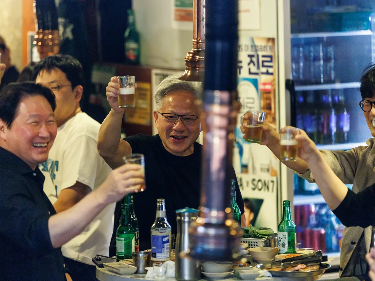 Silicon Valley's hot new talking points: beer and cigarettes