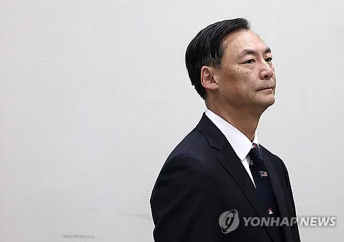 '李대통령 명예훼손' 모스탄 첫 재판…"한국, 재판관할권 없어"