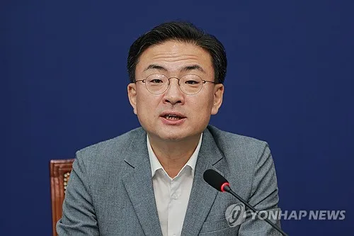 혁신당 신장식 "金 당선 축하…진보진영 연대에 적극 동참"