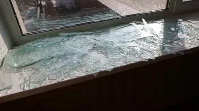 В Севастополе после удара БПЛА повреждены дом, детский сад и более 15 машин