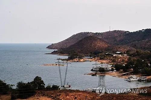 짐바브웨 여객선 참사 사망자 94명으로 늘어…"어린이 30명"