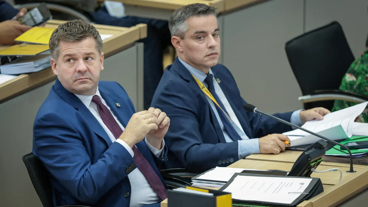 Deutschland liveblog: CDU-Überlegung: Bei Wahl von AfD-Politiker Siegmund Plenarsaal verlassen
