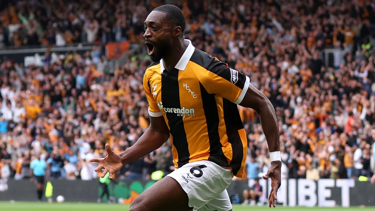 Mauled by the Tigers! Lacklustre Man Utd stunned by brilliant Hull